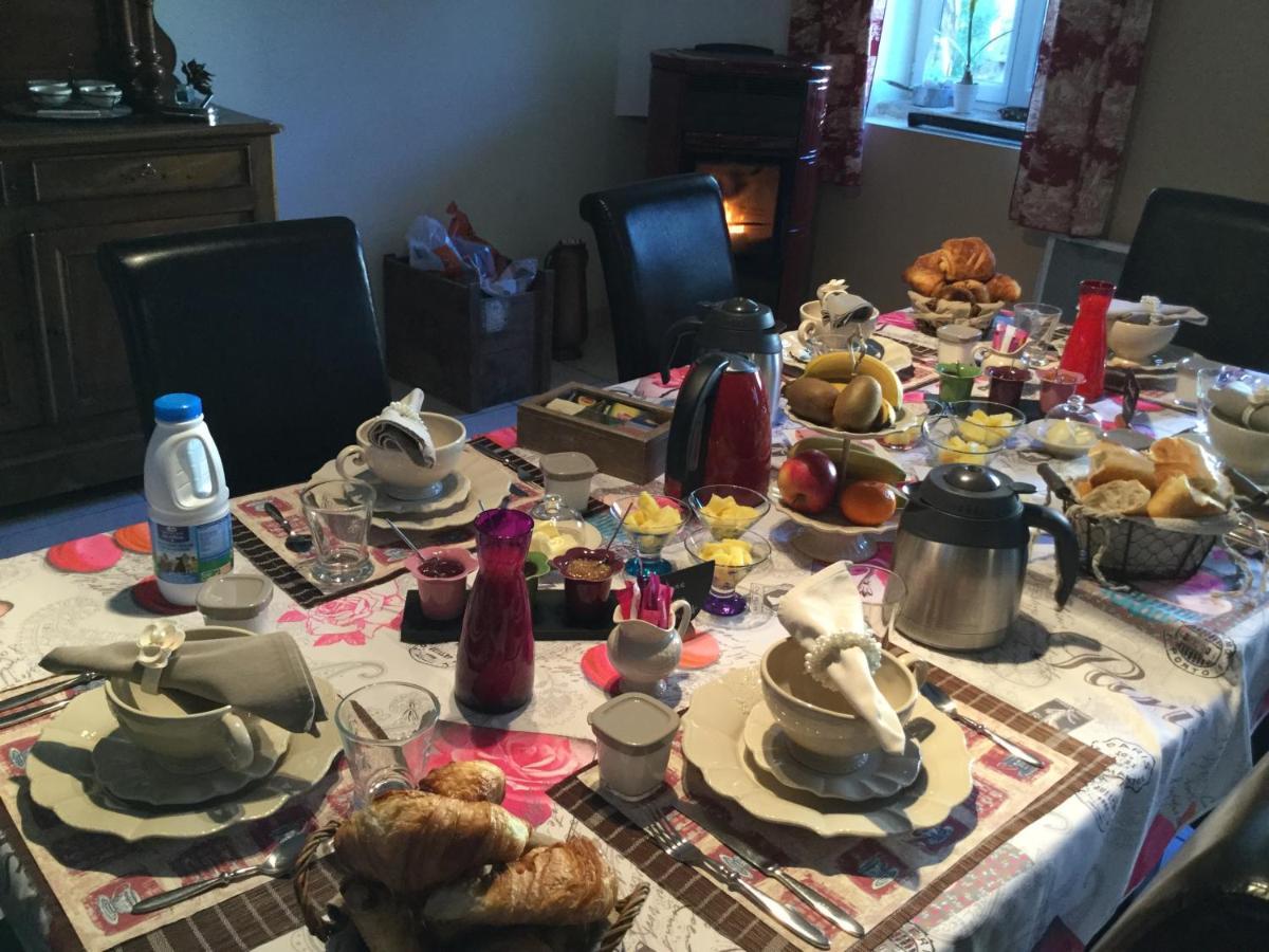 Chambres Et Roulotte De La Gentilhommiere Chazey-sur-Ain Eksteriør billede